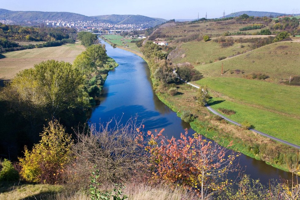 Řeku Berounku chrání od přehrady místní, ekologové i jiní milovníci kraje Oty Pavla.