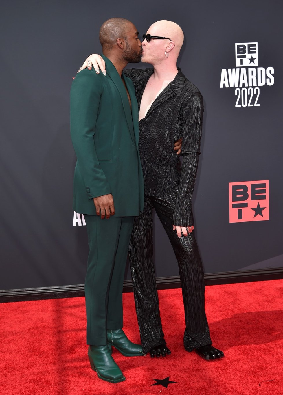 BET Awards 2022: David Alan Madrick (vlevo) a Shaun Ross