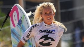 Američanka Bethany Hamilton: Žralok ji připravil o ruku, přesto se stala profi surfařkou