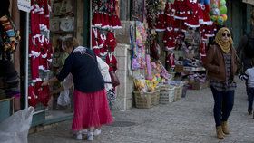 Město Betlém očekává rekordní turistickou sezónu. Láká na relikvii, které se dotkl Ježíš