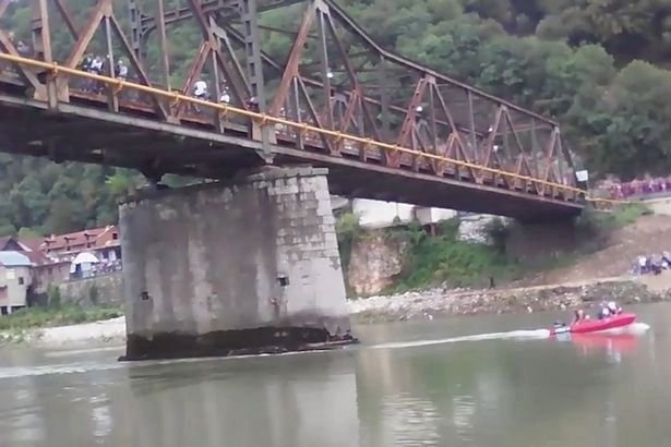 Andrej Beuc zemřel při skoku do řeky Driny.