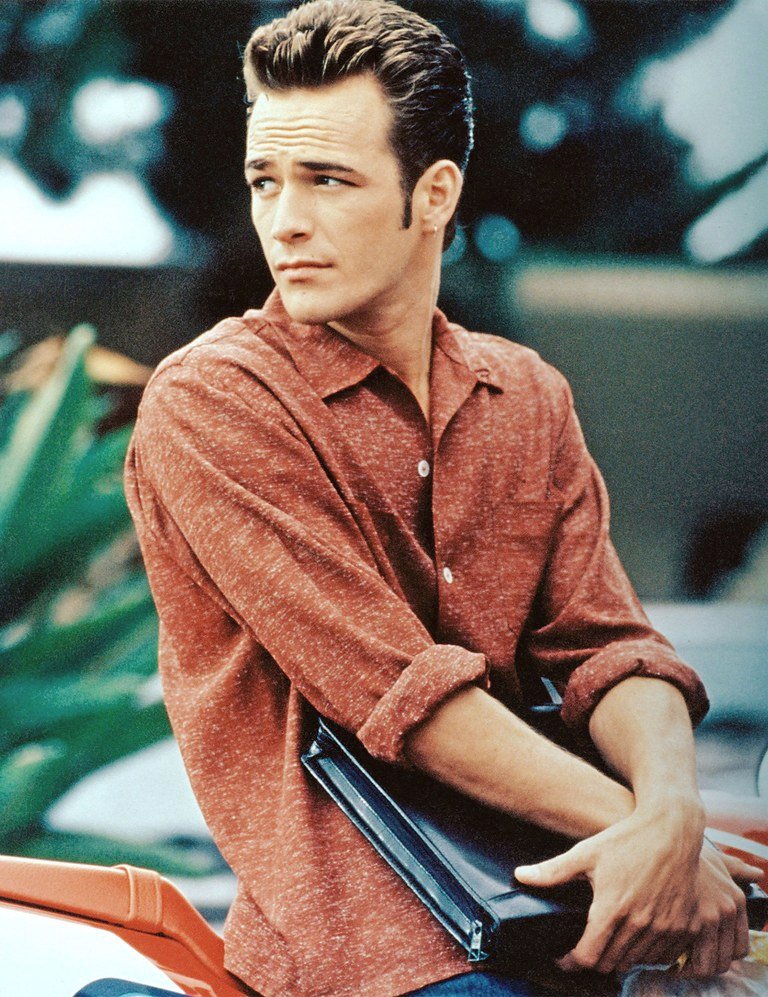 Chybět bude představitel Dylana Luke Perry (†52), který v březnu náhle zemřel. 