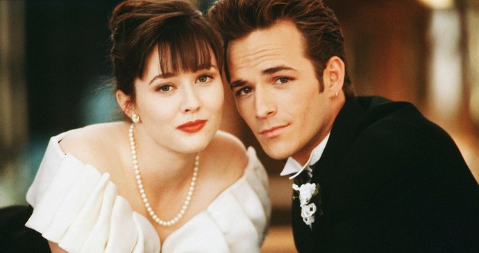 Lásku jako z románu prožívali v „béháčku“ Brenda Walsh a Dylan McKay.