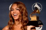 Zpěvačka Beyoncé s cenou Grammy