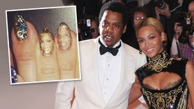 Beyoncé si nechala zvěčnit sebe a manžela na své nehty.