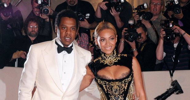 Beyonce a Jay-Z - hvězdný pár z oblasti hudebního průmyslu je vědčný za narození prvního potomka