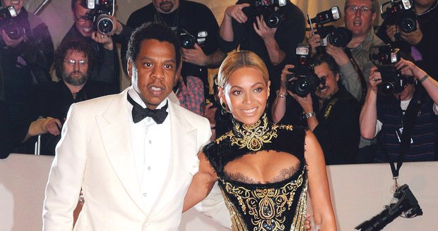 Zpěvačka Beyoncé (30) a rapper Jay-Z (42)