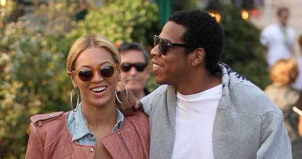 Beyoncé a Jay-Z: styloví i na procházce.