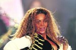 Beyoncé to umí na pódiu rozparádit. Tak jako při letošních cenách MTV.