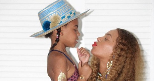 Fanoušci si myslí, že Beyoncé už možná porodila.