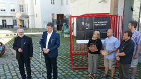 Před Museem Kampa odstartovala série vzpomínkových událostí, které připomenou Miladu Horákovou a další oběti komunistického režimu.