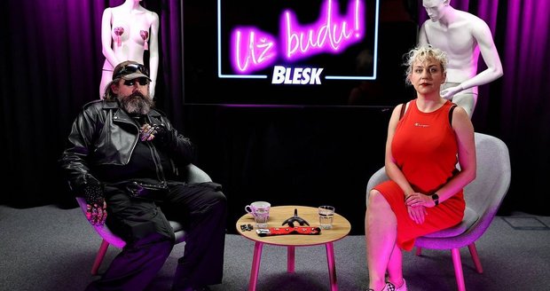 „Byl jsem feťák, prostitut a bezďák.“ Karim popisuje temný život na ulici, kde strávil 25 let