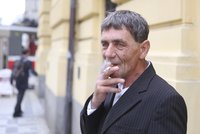 Bezdomovce Františka měl pár okrást o výhru 30 milionů: Případ jde znovu k soudu!