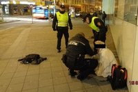 U Hlavního nádraží v Ústí se podpálil bezdomovec: Nikdo mě už nechce