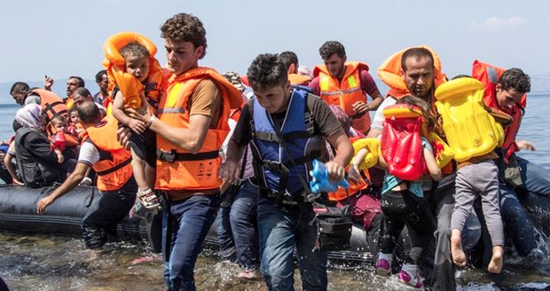 U Libye se potopila loď s 200 běženci, 10 nepřežilo. Ilustrační foto.