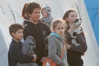 Z Mariupolu na Sibiř: Rusové poprvé přiznali, že dávají ukrajinské děti k „adopci“