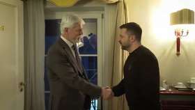 Zelenskyj se v Mnichově sešel s Petrem Pavlem: Děkoval Česku za balíčky pomoci Ukrajině