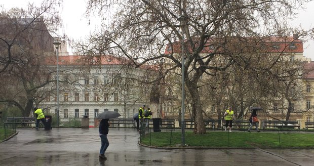 Zpočátku dne bude ještě více oblačnosti zejména na východě území – bude oblačno až zataženo s přeháňkami, ojediněle i bouřkami. (Ilustrační foto)