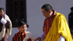 Bhútánská královská rodina oznámila narození malé princezny.