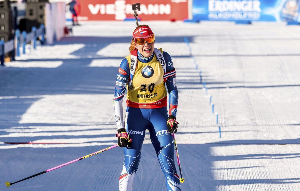 Gabriela Koukalová přišla po prvním startu v Anterselvě o žlutý dres pro vedoucí závodnici Světového poháru