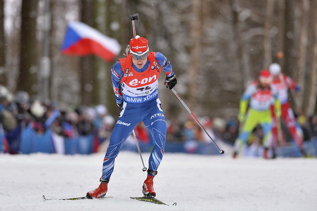 Ondřej Moravec dovedl českou štafetu do cíle na třetím místě