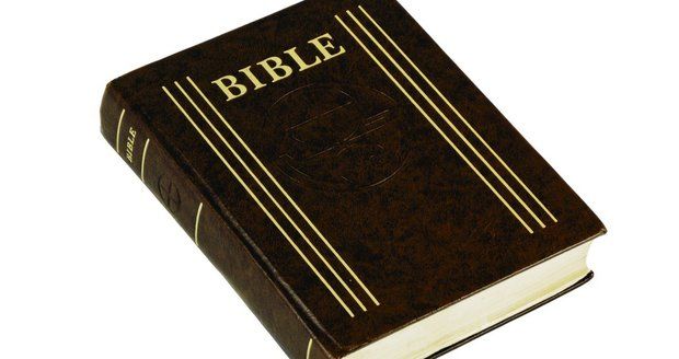 Čína zakázala prodej Bible. Naštval ji papež František