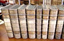 Muzeum vystavuje unikátní knihy: Bibli ukradli a... našli ji v aukci antikvariátu!