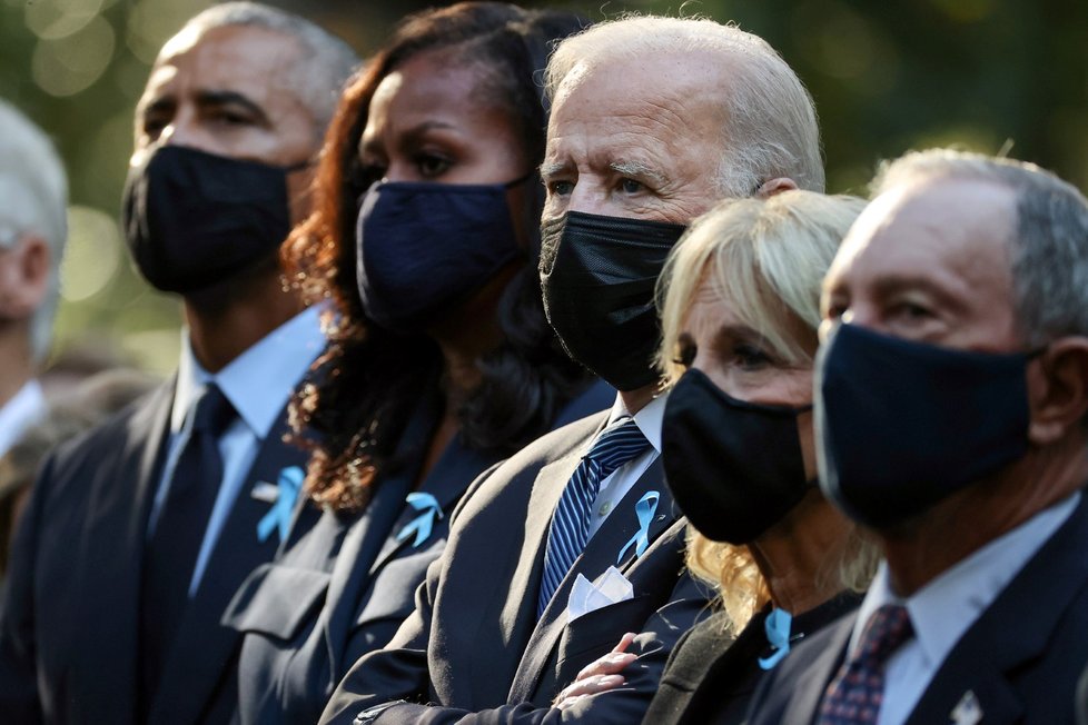 Americký prezident Joe Biden s manželkou Jill na ceremonii k připomínce 11. září (11.9.2021)