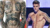 Justin Bieber se chlubí tělem! Pohled nejen na jeho penis stojí za to