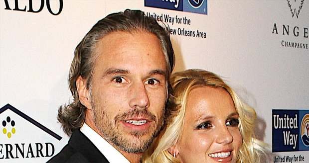 Britney Spears a její snoubenec Jason Trawick