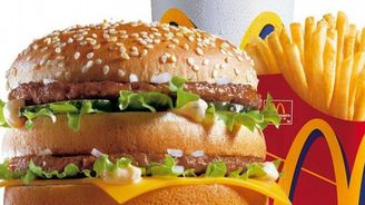 V Česku je dolar neúměrně drahý, prozradil Big Mac