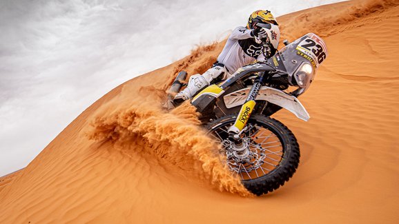 Rallye Dakar 2020: Do Saúdské Arábie míří i 31 českých zástupců. Kdo z nich je favoritem?