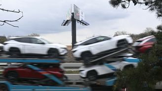 Elitní právník ze skupiny PPF získal podíl v největším domácím provozovateli billboardů Elitní právník ze skupiny PPF získal podíl v největším domácím provozovateli billboardů