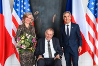 Zeman úřadoval: Oslavil 100. narozeniny generála Bočka a přijal velvyslance USA