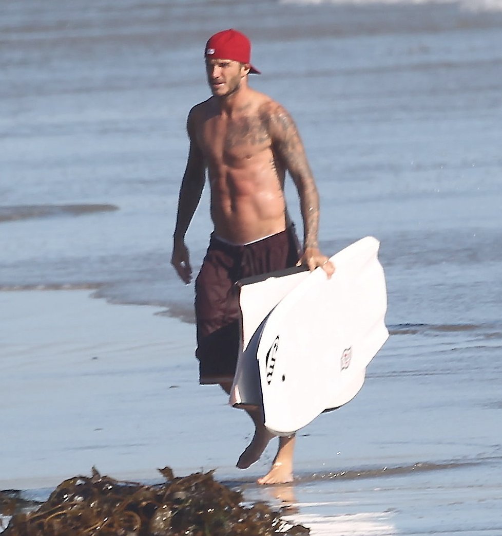 David Beckham je vášnivý surfař