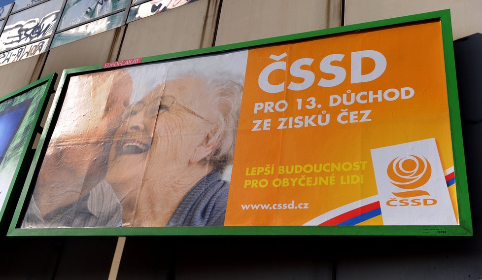 Bilboard ČSSD:  Pro 13. důchod ze zisků ČEZ