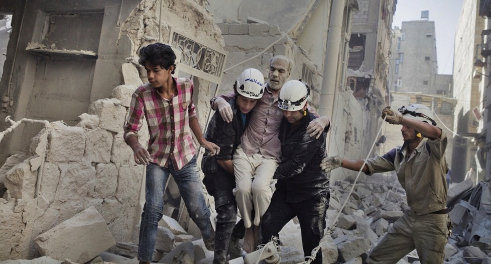 Syrské Bílé helmy byly nominovány za pomoc civilistům na Nobelovu cenu.