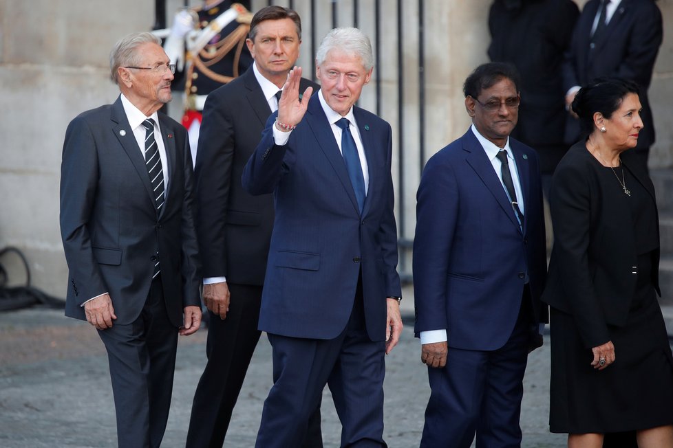 Exprezident USA Bill Clinton na podzim 2019 ve Francii při pohřbu Chiraca