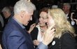 Bývalý prezident USA Bill Clinton zavzpomínal na návštěvu Prahy před 30 lety. V Redutě mu dělali společnost například prezident Petr Pavel s manželkou Evou, první dáma Dagmar Havlová, kterou doprovázela dcera Nina, někdejší premiér Mirek Topolánek či americký velvyslanec v Praze Bijan Sabet. Bývalý prezident USA Bill Clinton zavzpomínal na návštěvu Prahy před 30 lety. V Redutě mu dělali společnost například prezident Petr Pavel s manželkou Evou, první dáma Dagmar Havlová, kterou doprovázela dcera Nina, někdejší premiér Mirek Topolánek či americký velvyslanec v Praze Bijan Sabet.