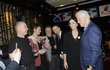 Bývalý prezident USA Bill Clinton zavzpomínal na návštěvu Prahy před 30 lety. V Redutě mu dělali společnost například prezident Petr Pavel s manželkou Evou, první dáma Dagmar Havlová, kterou doprovázela dcera Nina, někdejší premiér Mirek Topolánek či americký velvyslanec v Praze Bijan Sabet. Bývalý prezident USA Bill Clinton zavzpomínal na návštěvu Prahy před 30 lety. V Redutě mu dělali společnost například prezident Petr Pavel s manželkou Evou, první dáma Dagmar Havlová, kterou doprovázela dcera Nina, někdejší premiér Mirek Topolánek či americký velvyslanec v Praze Bijan Sabet.