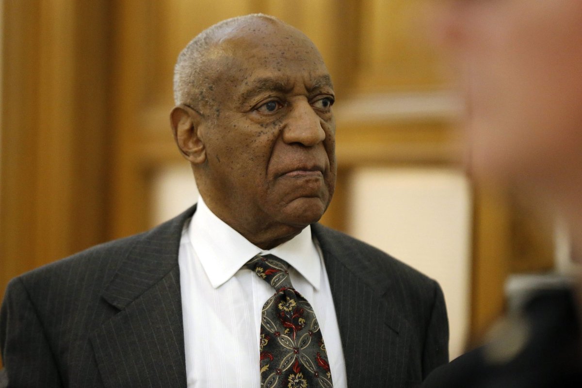 Bill Cosby se soudu nevyhne.