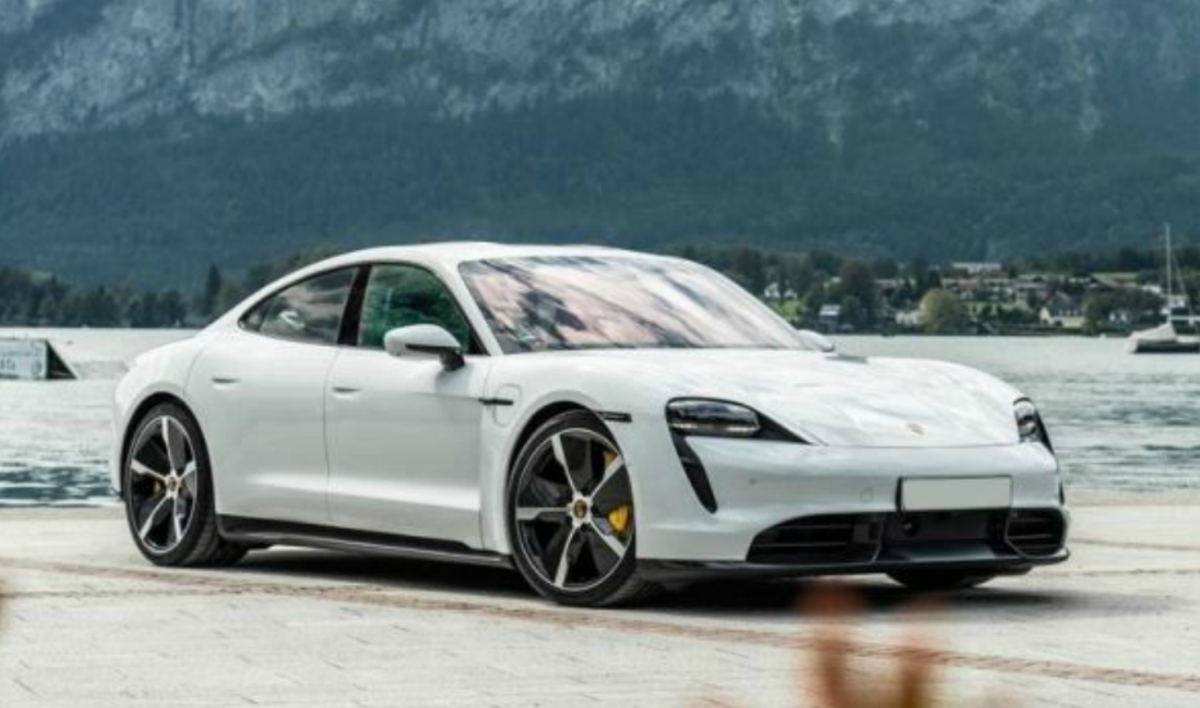 Porsche Taycan Turbo S orsche Taycan Turbo S