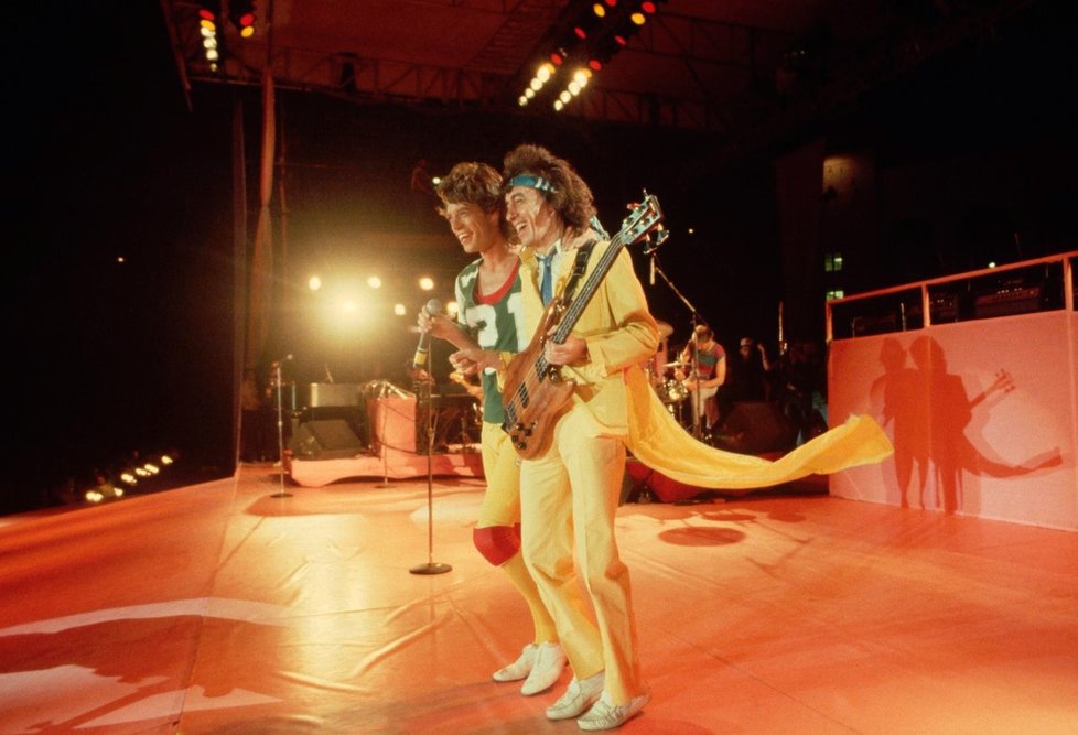 Mick Jagger s baskytaristou Billem Wymanem