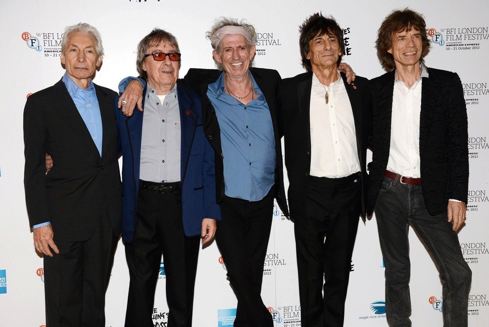 Rokenrolová skupina Rolling Stones. Zleva: Charlie Watts, Bill Wyman, Keith Richards, Ronnie Wood a Mick Jagger