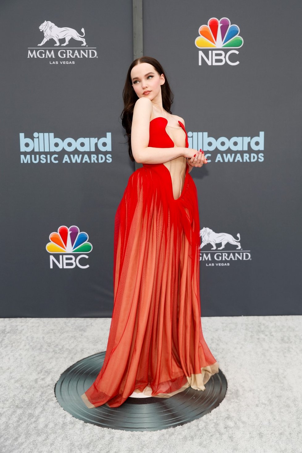 Předávání cen Billboard Music Awards 2022: Dove Cameron