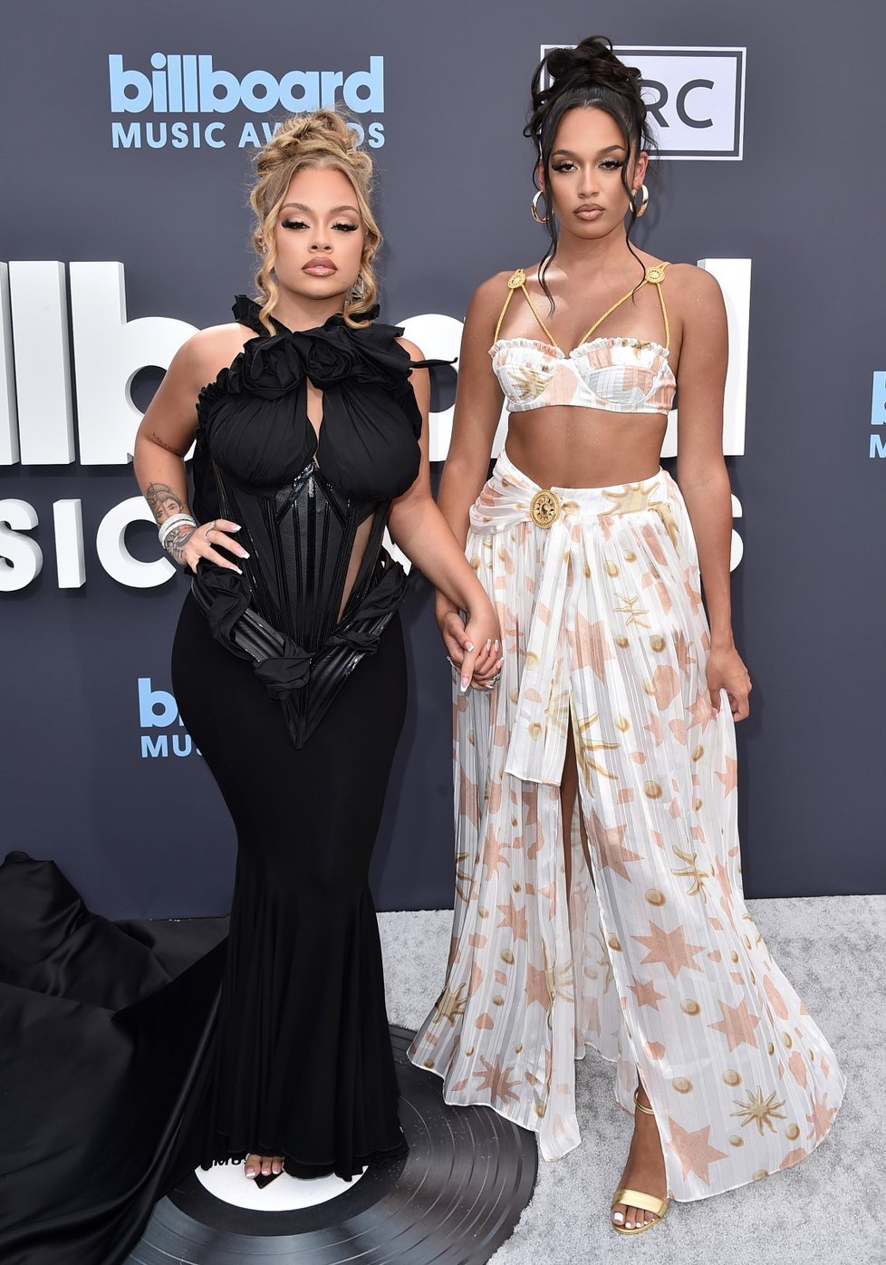 Předávání cen Billboard Music Awards 2022: Latto a Brooklyn Nikole