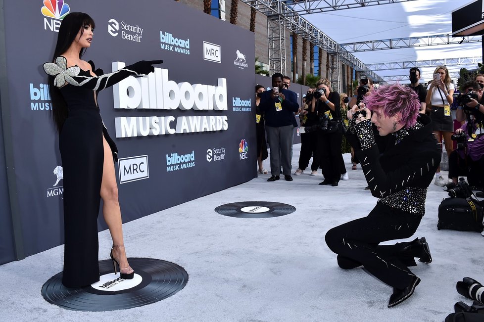 Předávání cen Billboard Music Awards 2022: Megan Foxováa Machine Gun Kelly