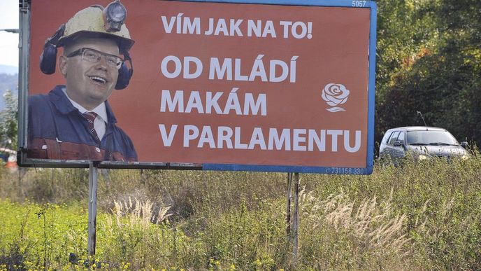 Billboardy útočící na šéfa ČSSD Bohumila Sobotku se objevily v Ostravě (říjen 2013)