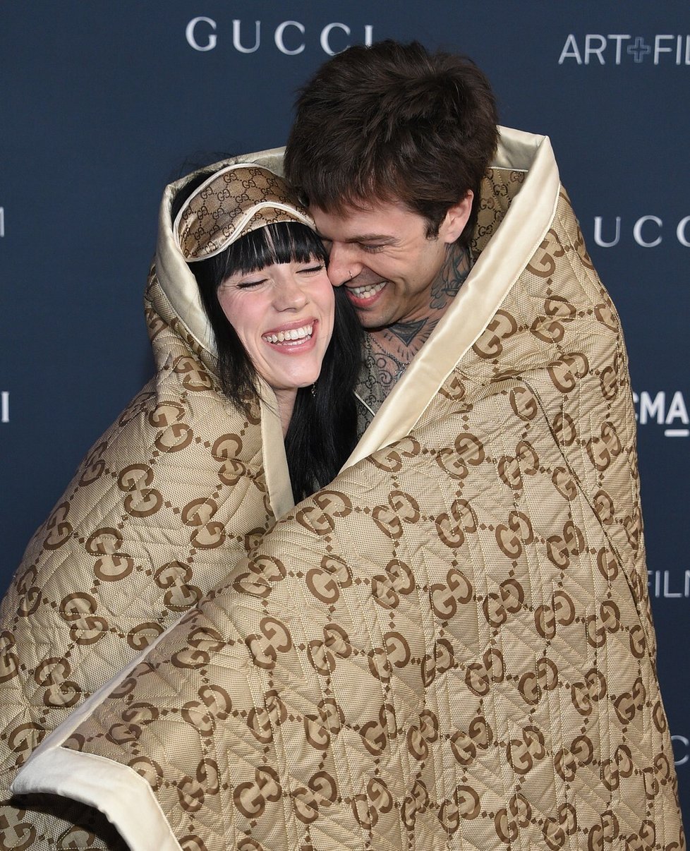 Billie Eilish a Jesse Rutherford spolu vyrazili na akci LACMA Art + Film Gala v Los Angeles.