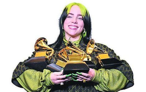Minulou neděli 62. Grammy Awards v losangeleském Stapeles Center: Billie Eilish má pět gramofonků. Za album, píseň, nahrávku i objev roku a k tomu jeden za popové vokální album.
